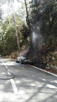 Extinguen dos pequeños incendios en dos puntos de la Serra de Tramuntana