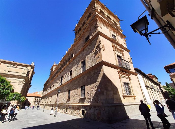 Exteriores del Palacio de Monterrey en Salamanca