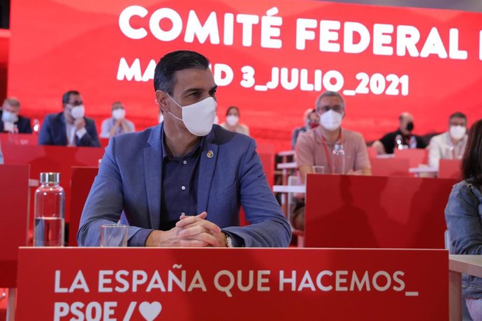 Archivo - El presidente del Gobierno, Pedro Sánchez, durante una reunión de los componentes del Comité Federal del PSOE, a 3 de julio de 2021, en Madrid, (España). Esta reunión ordinaria, compuesta por el máximo órgano de decisión del Partido Socialista