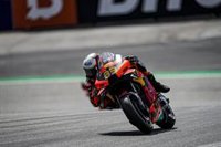 Binder sobrevive en el caos bajo la lluvia de MotoGP