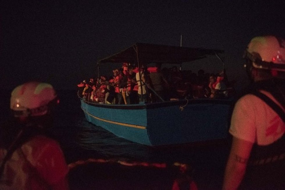 Rescate de una embarcación con migrantes por parte del 'Geo Barents'