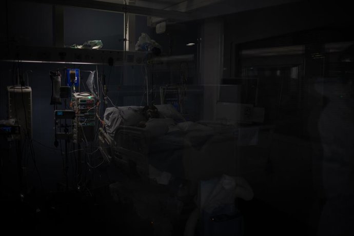 Archivo - Una habitación de UCI (Archivo)