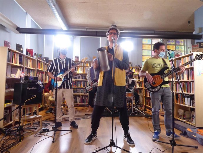 The Chigros cierra el ciclo 'Notas al Margen'.