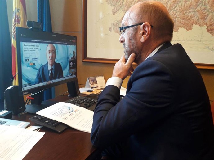 Archivo - El vicepresidente del Gobierno  asturiano, Juan Cofiño