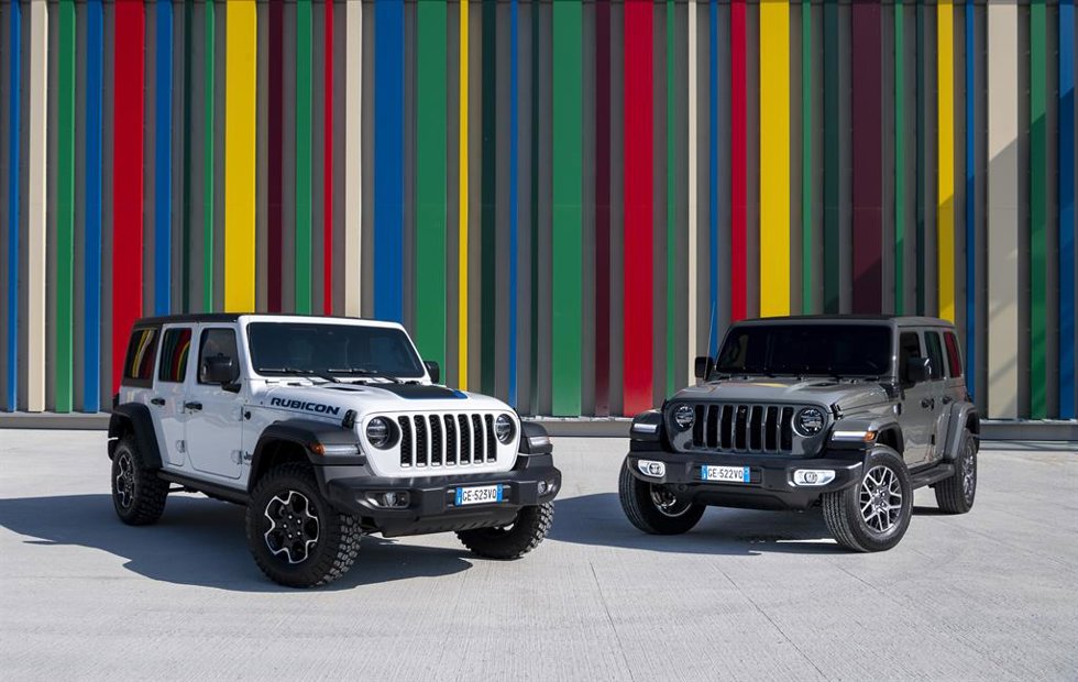 Archivo - Gama Jeep híbrido enchufable 4xe