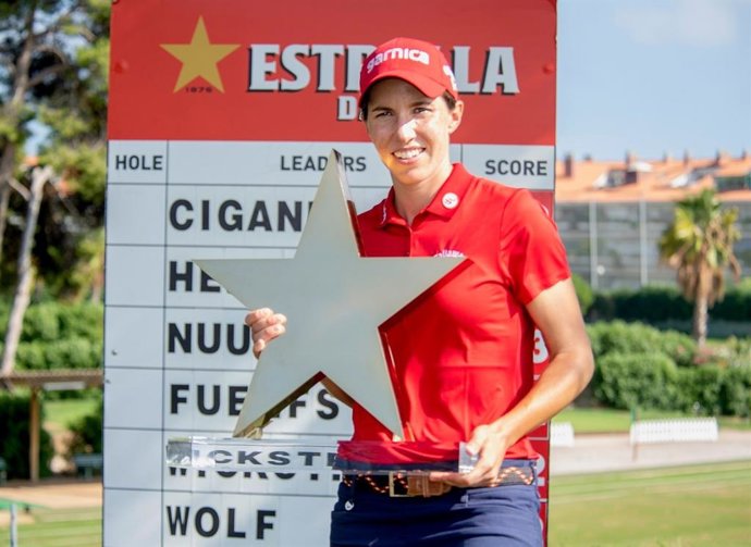 Archivo - La golfista española Carlota Ciganda tras ganar la edición 2019 del Estrella Damm Mediterranean Ladies Open.