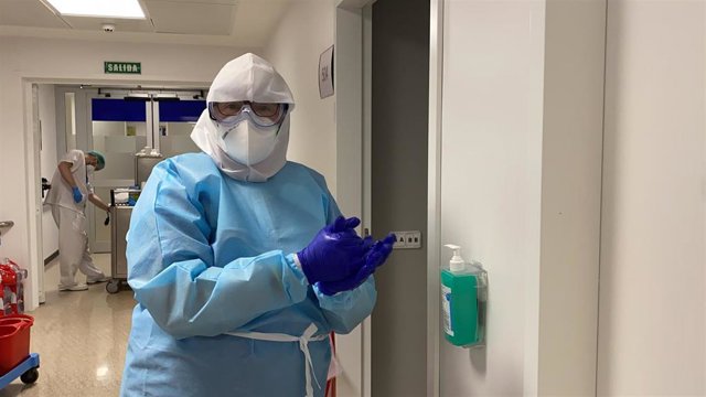 Imagen de archivo de la planta Covid del Hospital Regional de Málaga. 