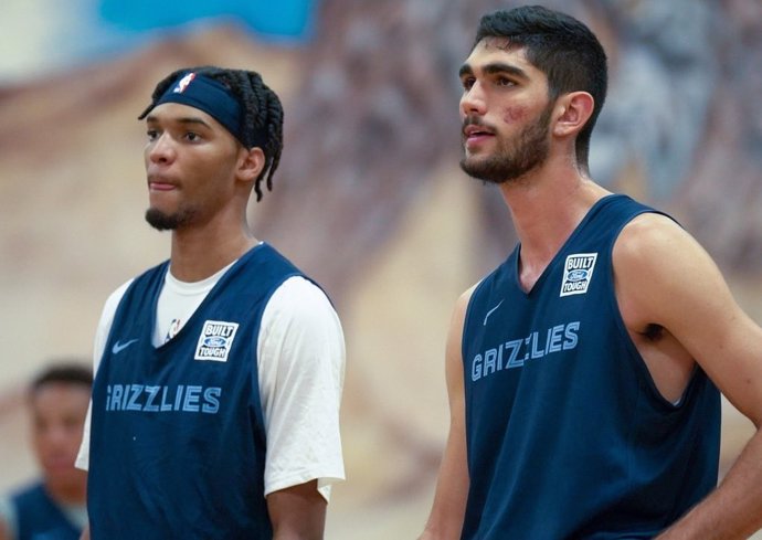 Ziaire Williams y Santi Aldama con Memphis Grizzlies