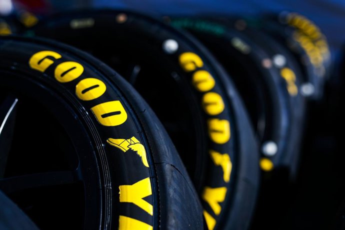 Archivo - Goodyear tyres during the 2020 FIA WTCR Race of Slovakia, 3rd round of the 2020 FIA World Touring Car Cup, on the Automotodrom Slovakia Ring, from October 9 to 11, 2020 in Orechova Poton, Slovakia - Photo Florent Gooden / DPPI