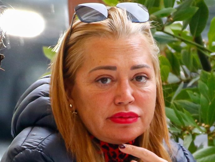 Archivo - Belén Esteban come con su compañero y amigo Raúl Prieto y con la pareja de este, Joaquín Torres