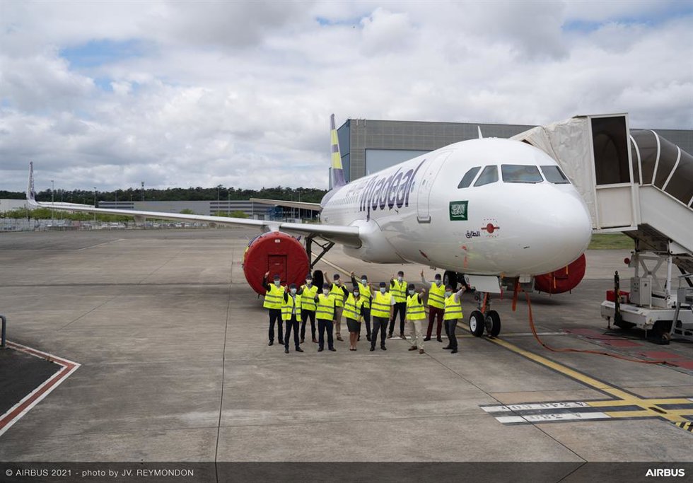 Flyadeal firma un acuerdo de servicios de horas de vuelo para su flota de A320.