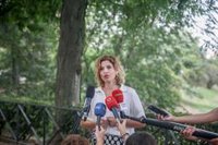 El PSOE le dice a Ayuso que "ya que habla de libertad, luche por la libertad de las mujeres afganas" y ofrezca plazas