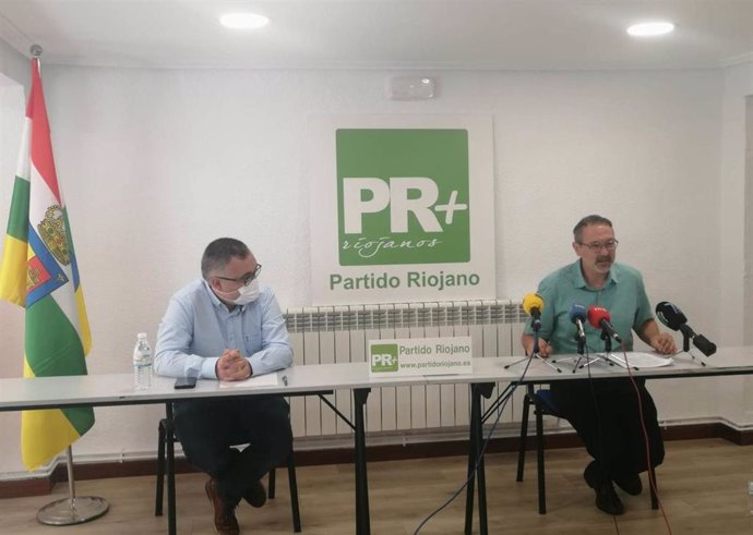 El presidente del PR, Rubén Antoñanzas, y el senador del Partido Regionalista de Cantabria, Jose Miguel Fernández Viadero