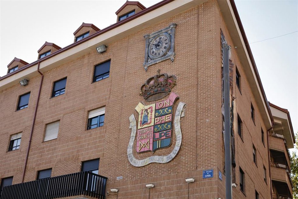Archivo - Fachada del Ayuntamiento de Móstoles, Madrid (España)