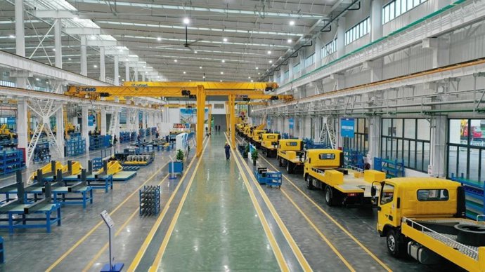 XCMGs Intelligent Manufacturing Base for Urban Operation-Specific Vehicles Completed and Production Commences.