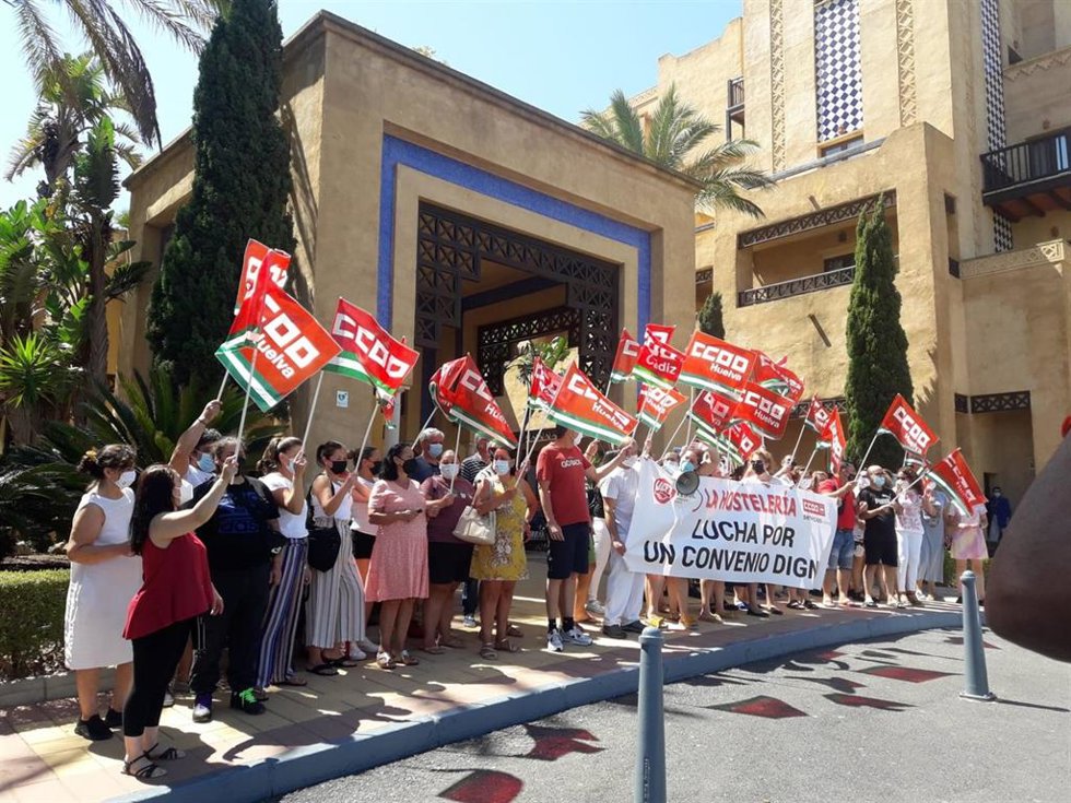 Una de las concentraciones de este martes en la provincia de Huelva.