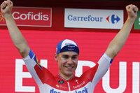 Jakobsen: "Esta victoria también es de los médicos, cirujanos y todo el personal médico"