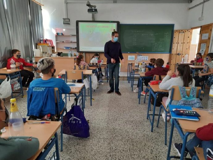 Archivo - Un colegio de Andalucía en foto de archivo