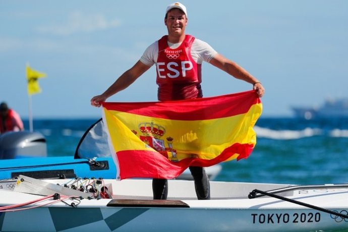 El regatista español Joan Cardona, bronce en la clase Finn en los Juegos Olímpicos de Tokyo 2020.