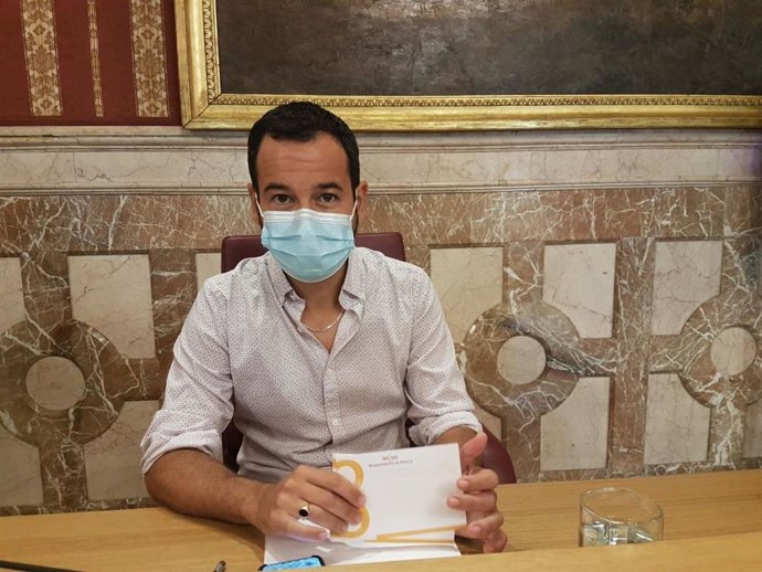 El coordinador local de IU y concejal del Ayuntamiento, Daniel González Rojas, en foto de archivo.