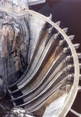 Archivo - Central hidráulica de Iberdrola