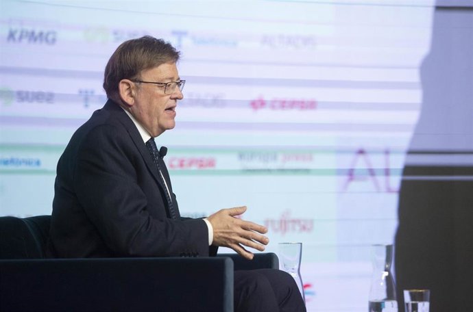 El presidente de la Generalitat valenciana, Ximo Puig, interviene en un Desayuno Informativo de Europa Press en el Auditorio El Beatriz Madrid, a 21 de julio de 2021, en Madrid (España).