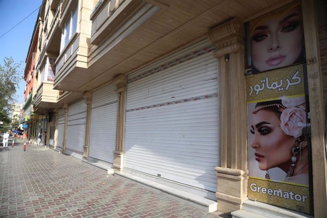 Tienda cerrada en Kabul
