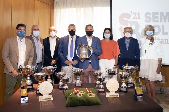 El Vicepresidente Y Consejero De Universidades, Igualdad, Cultura Y Deporte, Pablo Zuloaga, Presenta La Semana Bolística 2021.