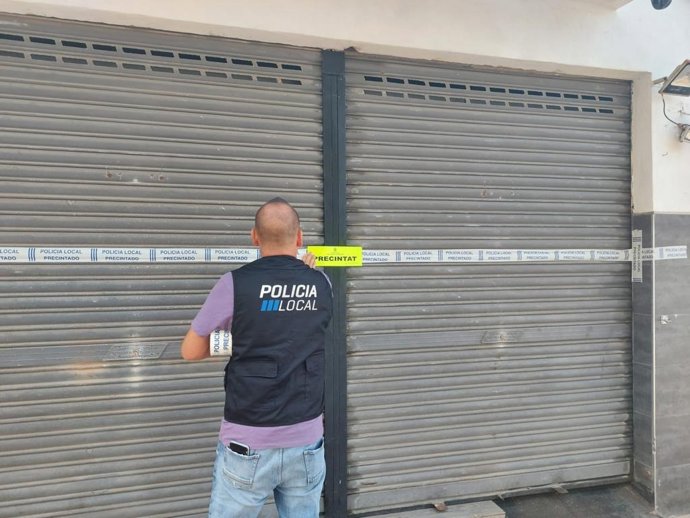 La Policía de Sant Antoni precinta un local por incumplimiento de las medidas sanitarias