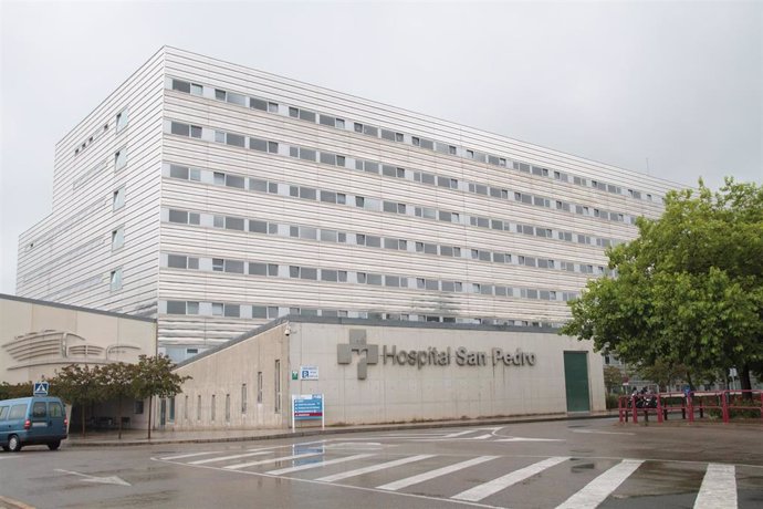 Archivo - Fachada del Hospital de San Millán-San Pedro