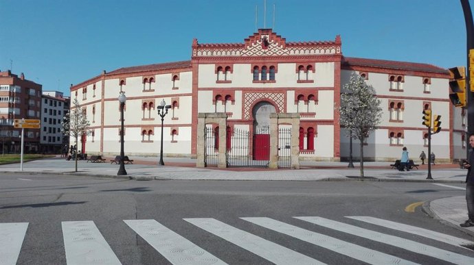 Archivo - Arxiu - Plaza de Toros de Gijón, El Bibio.