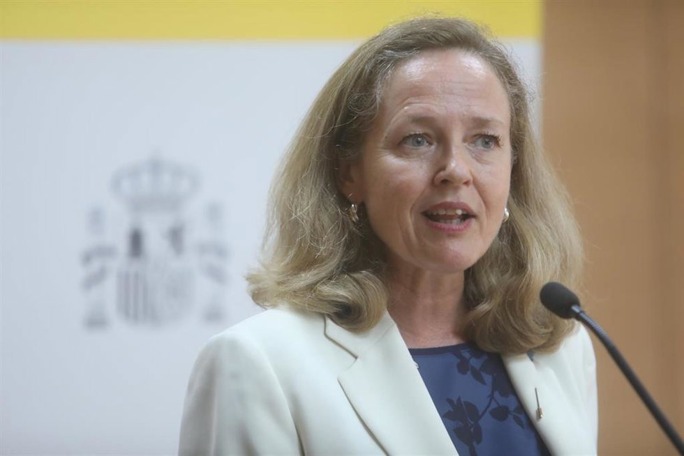 La vicepresidenta para Asuntos Económicos y Transformación Digital del Gobierno de España, Nadia Calviño, durante la rueda de prensa.