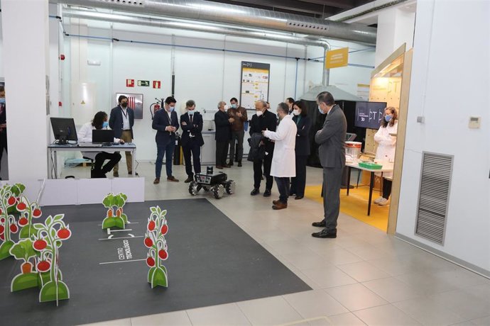 Visita del consejero de Industria, Javier López Marcano, al CTC