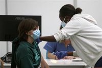 Baleares reducirá el plazo para la vacunación en pacientes que ya hayan pasado el COVID-19