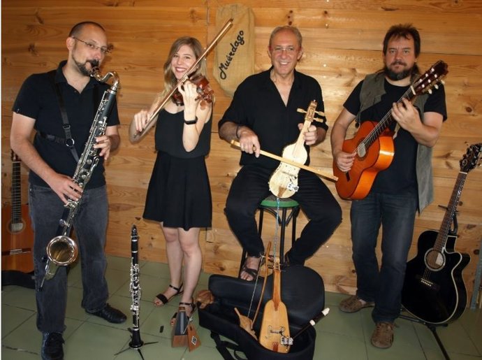 La música folk de Muérdago llega a Santibáñez el Alto (Cáceres) dentro del programa Estivalia