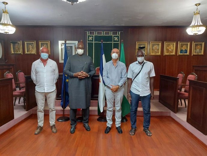 Visita del ministro de Ganadería y Producción Animal de Senegal, Aly Saleh Diop, al Ayuntamiento de Lepe.