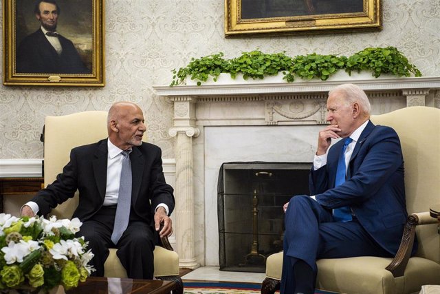Archivo - Joe Biden recibe a Ashraf Ghani en la Casa Blanca