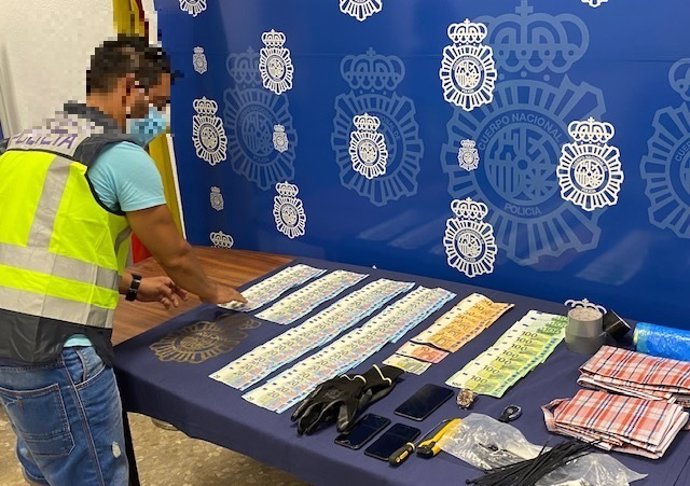Efectos intervenidos por la Policía Nacional en Málaga en la operación Way