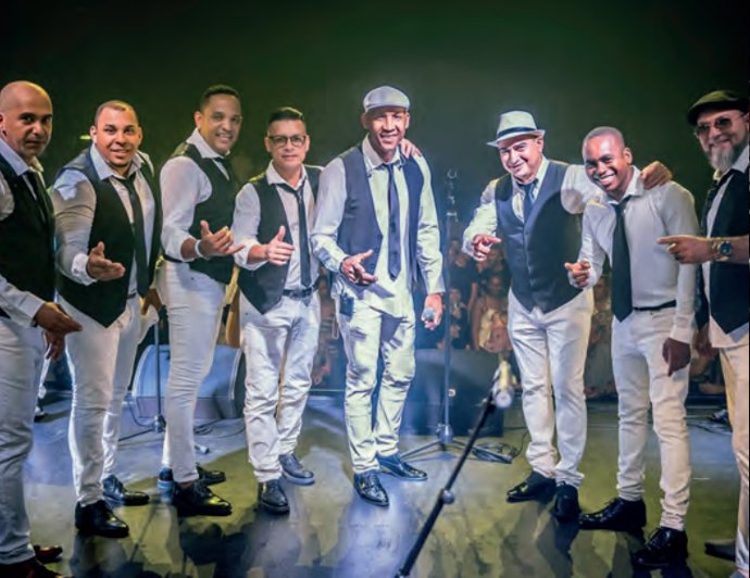 El grupo de música tradicional cubana Septeto Naborí. 