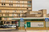 Andalucía baja de 1.300 hospitalizados covid por primera vez en dos semanas y los ingresados en UCI caen hasta 219