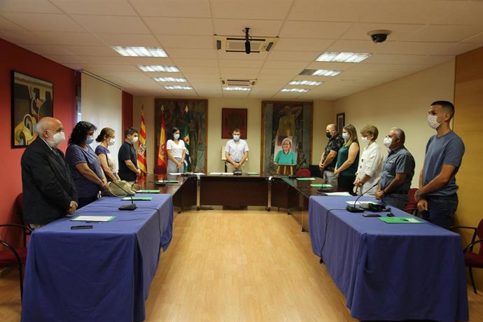 La corporación ha guardado un minuto de silencio.