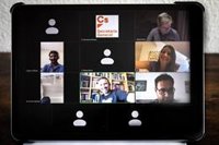 Arrimadas afirma que los españoles pagan "la demagogia y los bandazos" de los últimos gobiernos en el sector eléctrico