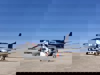 Aterriza en Torrejón un segundo avión de la UE con 38 trabajadores afganos y sus familias procedente de París