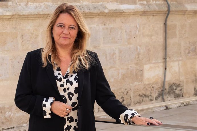 Archivo - La portavoz del PP en la Comisión de Asuntos Europeos del Parlamento de Andalucía, Ángela Hidalgo.