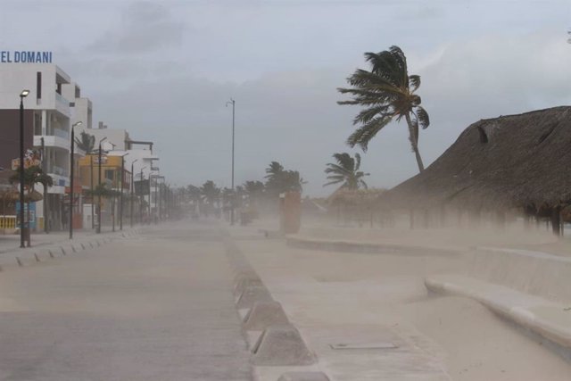 Fuertes vientos en México por la llegada del huracán 'Grace'