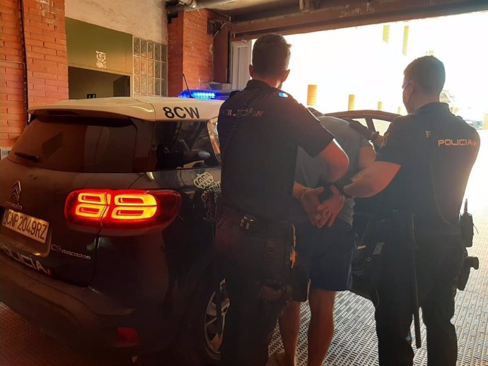 La Policía Nacional detiene a un prófugo de la justicia austriaca al que le constaba una Orden Europea de Detención para Extradición