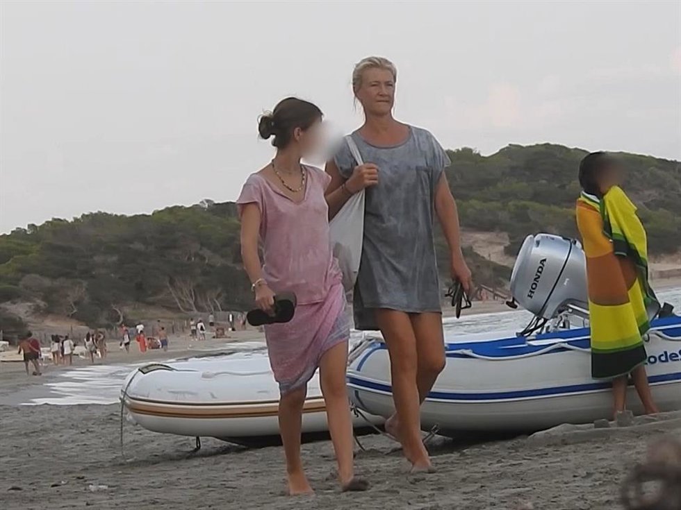 ANA DUATO Y SU HIJA