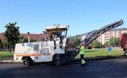 Asfaltado de una de las calles de León.