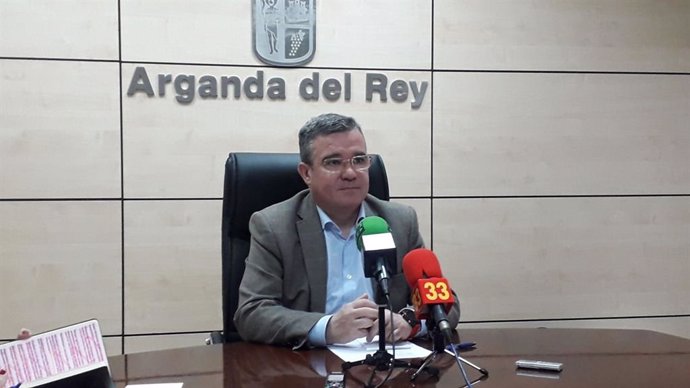 Archivo - El alcalde de Arganda y presidente de la FMM, Guillermo Hita