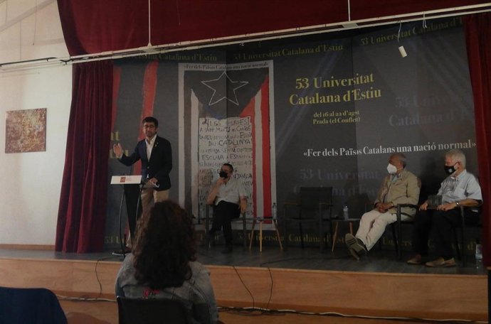 El vicepresidente y consejero de Políticas Digitales y Territorio de la Generalitat, Jordi Puigneró, durante su intervención en la clausura de la Universitat Catalana d'Estiu (UCE).